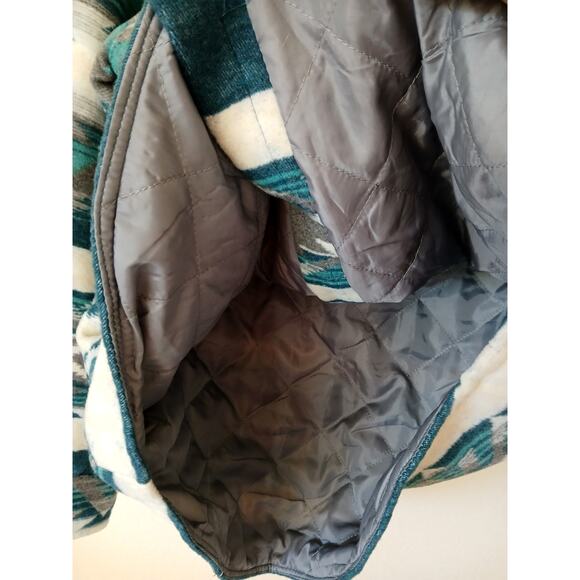 Victory Outfitters teal & gray thick flannel shacket quilted lining aztec print - Picture 7 of 7